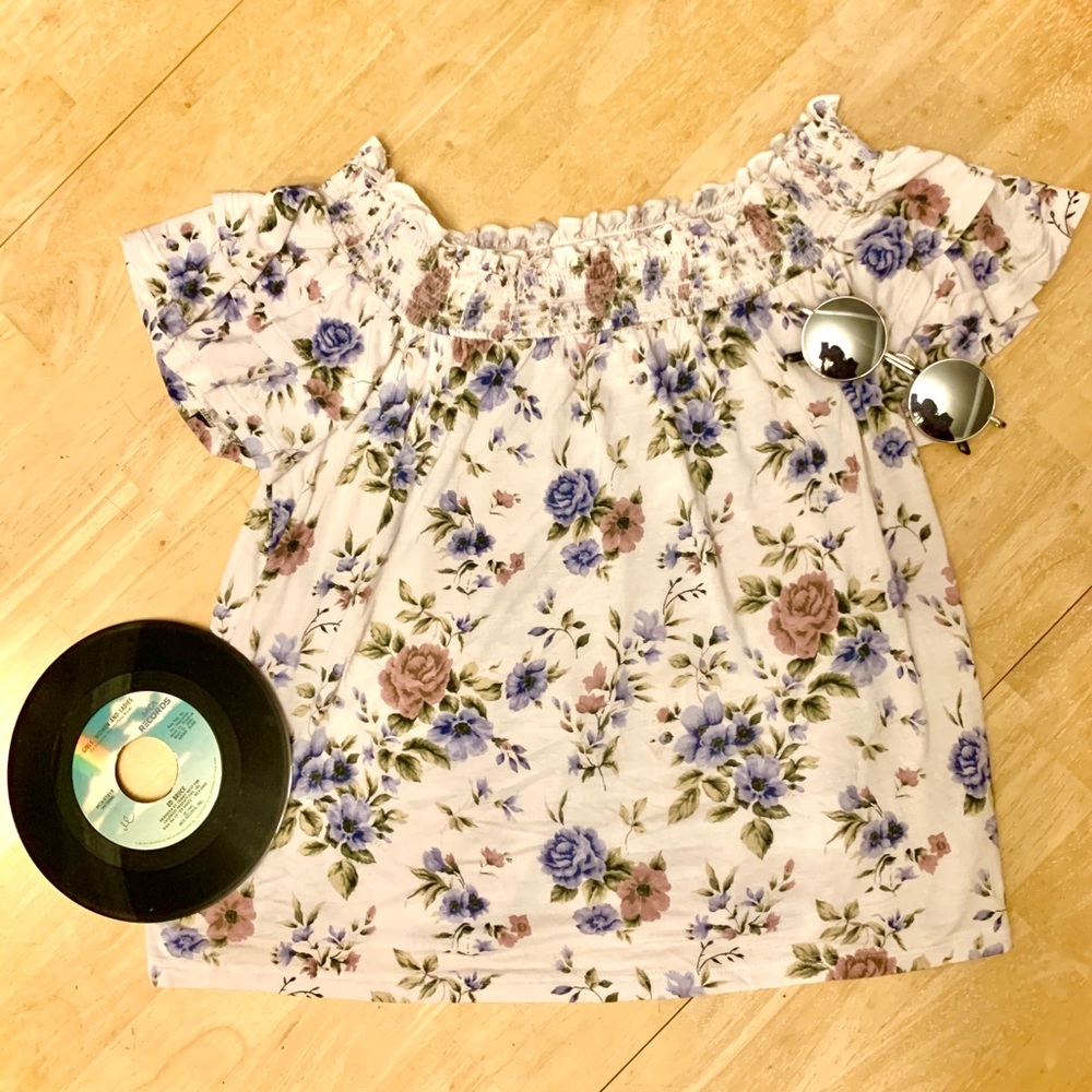 american eagle off the shoulder floral top